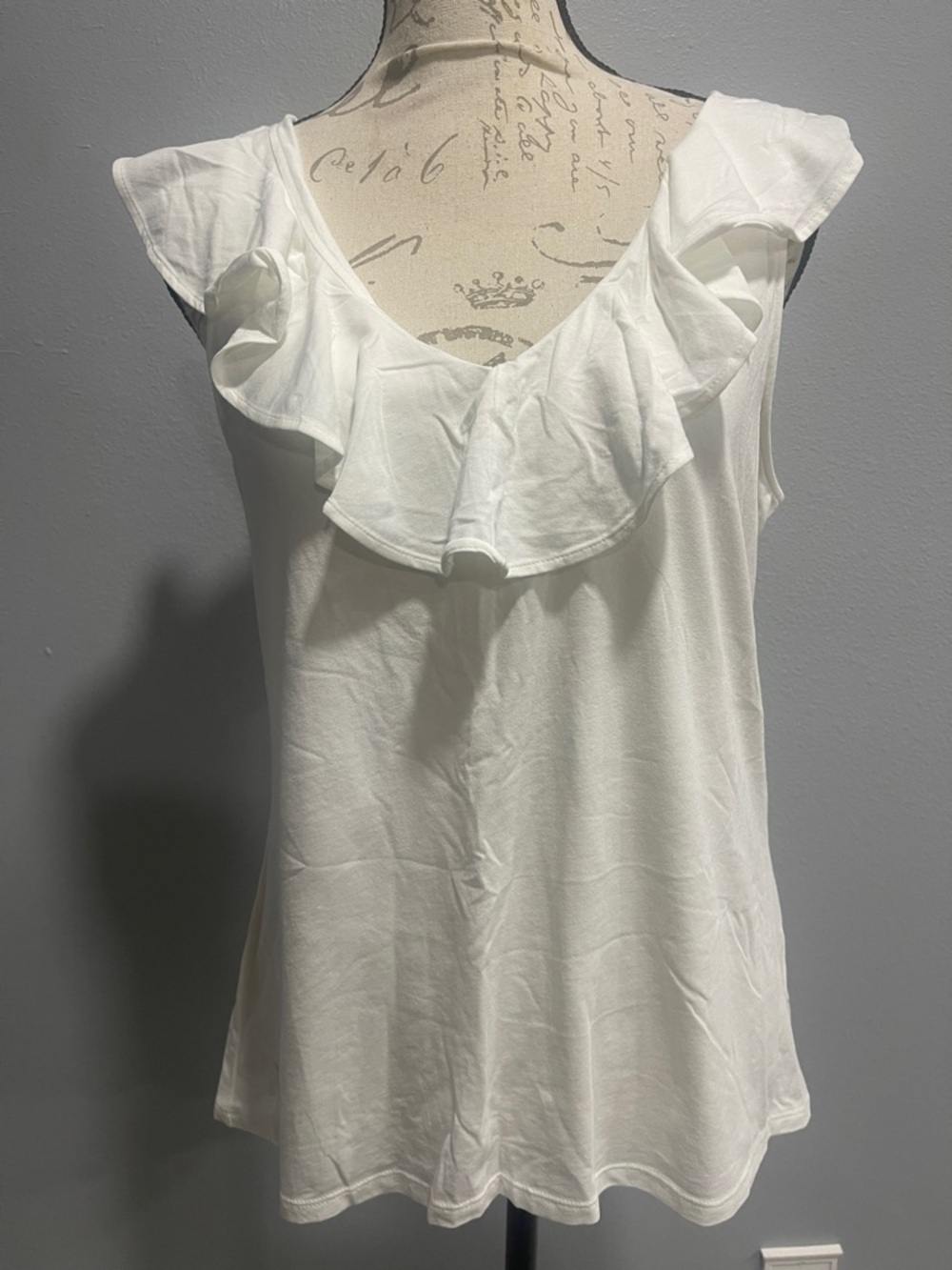 Lilly Pulitzer Women’s White Ruffle Neck Sleeveless Top
